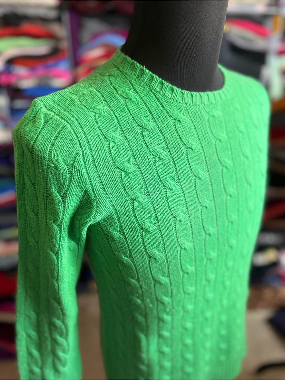Men's Kelly Green Cable Knit Cashmere Sweater - Classic Crewneck